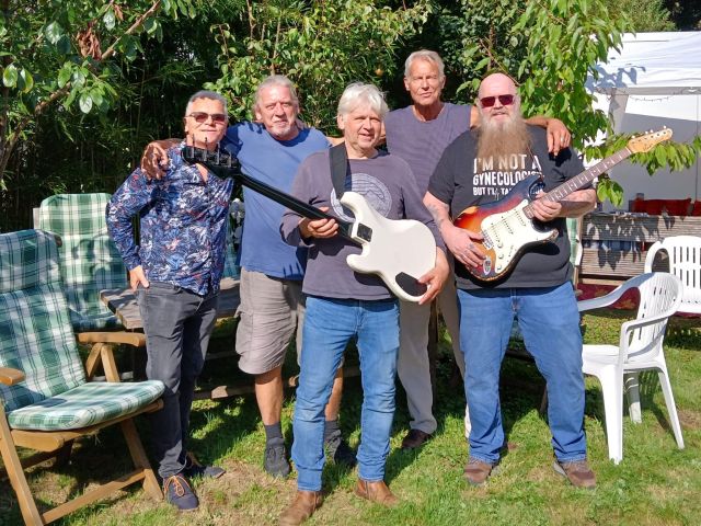 Allesdutmiezeerband1